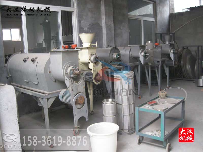 <a href='http://www.ropean.cn/list_1_1.html' target='_blank'><u>氣流篩</u></a>粉機